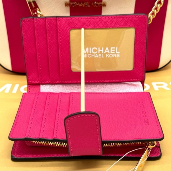 Michael Kors Large EW Crossbody Bag & MD Bifold Zip Chain Wallet Pink - Picture 13 of 14